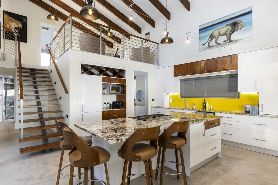 To Let 4 Bedroom Property for Rent in Harbour Island Western Cape